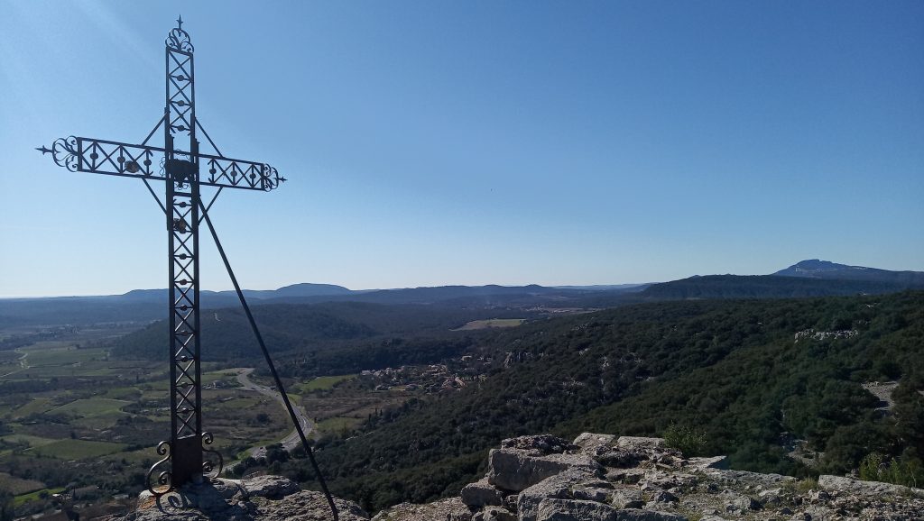 Randonnée à Corconne près de la chambre d'hôtes et du Pic Saint-Loup 